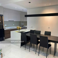 Cho Thuê Căn Hộ Diamond Brilliant 3 Phòng Ngủ 2 Vệ Sinh141 M², Tầng Cao View Hồ, 26 Triệu/Tháng