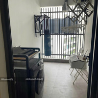 Cho Thuê Căn Hộ Diamond Brilliant 3 Phòng Ngủ 2 Vệ Sinh141 M², Tầng Cao View Hồ, 26 Triệu/Tháng