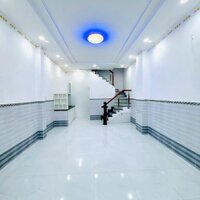 Sang gấp nhà đẹp MT Hoàng Xuân Nhị, Phú Trung, Tân Phú. Giá cắt lỗ 4tỷ050/căn 86m2, ngang 5m. SHR