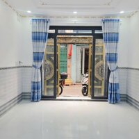 Sang gấp nhà đẹp MT Hoàng Xuân Nhị, Phú Trung, Tân Phú. Giá cắt lỗ 4tỷ050/căn 86m2, ngang 5m. SHR