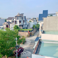 Đối Diện Cổng Trường Thpt Đào Sơn Tây Tp.thủ Đức - Nhà 3 Tầng Tự Xây Chắc Chắn - Ngang 4.65M 4Pn