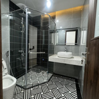 Bán Nhà Phân Lô Minh Khai 41M2 - 4 Ngủ - 6 Tầng - Thang Máy -Ô Tô Đỗ Cổng- 40M Ra Mặt Phố Minh Khai
