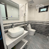 Bán Nhà Lò Đúc Thang Máy Ngay Gần Phố 42M Giá Bán 8,9Tỷ