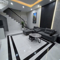 Siêu Phẩm Đội Cấn, Vị Trí Siêu Đỉnh 10M Ra Mặt Phố, Nhà Đẹp Ở Ngay, Nội Thất Sang Xịn, Giá Siêu Rẻ