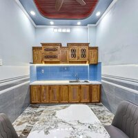 Nhà lầu đẹp 3 phòng ngủ - Gần bệnh viện Đa khoa Trung Ương