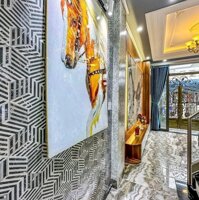 Nhà lầu đẹp 3 phòng ngủ - Gần bệnh viện Đa khoa Trung Ương