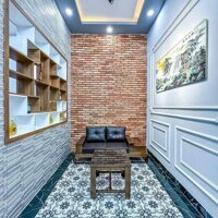 Nhà lầu đẹp 3 phòng ngủ - Gần bệnh viện Đa khoa Trung Ương
