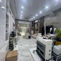 Bán Nhà Ngõ 208_194_192 Khu_Cán_Bộ_Hải_Quan Đường_Giải_Phóng Quận_Thanh_Xuân
 Diện Tích: 52M 5T Mt4.2M15 Tỷ