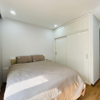 Bán Gấp Ch 2 Phòng Ngủtại The Gold View. Giá Bán: 4,83 Tỷ, 68M2, Q4, Hcm View Đẹp
