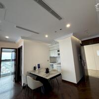 Cho thuê căn 3.5 phòng ngủ full đồ Diamond Crown Doji giá 23 triệu bao phí quản lý.
