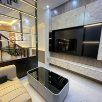 Bán Nhà Riêng 4 Phòng Ngủ+ 4 Vệ Sinhtại Đào Tấn, Cống Vị, Ba Đình, Hà Nội, 6,8 Tỷ, 30M2