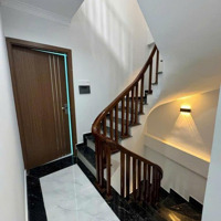 Nhà Ngõ 298 Ngọc Hồi 5 Tầng 38M2 Giá Bán 5.69 Tỷ.