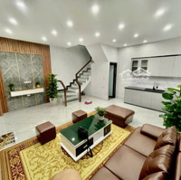 Nhà Ngõ 298 Ngọc Hồi 5 Tầng 34M2 Giá Chỉ 5.25 Tỷ
