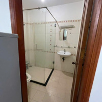 Phòng Studio 2 Cửa Sổ Thoáng Full Nội Thất Khu Sân Bay