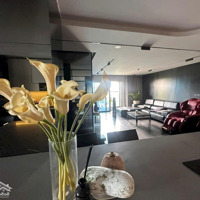 Bán Căn Góc 4 Phòng Ngủ- Tòa Ch (Vip R4) 160M2, Tầng Trung Giá Chỉ 9 Tỷ, Đầy Đủ Nội Thất