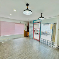 Bán Nhà 43M2 - Bạch Đằng - Hẻm Xe Hơi - 5.X Tỷ