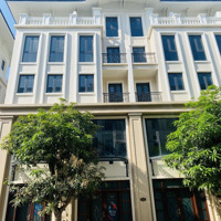 Nghe Thời Đại Thôi Là Thấy Uy Tín Rồi Ạ
- Diện Tích 60M - Cách Chân Đế Chung Cư 30M Giá Bán 8Tỷ