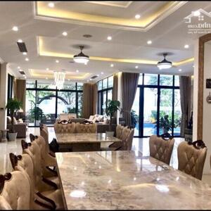 BÁN LK Tiện Làm KHÁCH SẠN MINI 16 PHÒNG 120M2 CÁCH BÃI TẮM 300M, GIÁ 12,05 Tỷ