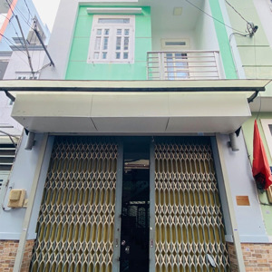 giá rẻ 12triệu hẻm xe hơi đường tân hương , nhà mới sạch sẽ vào ở liền