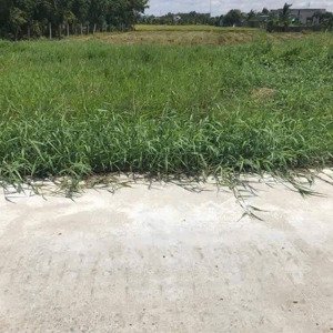 chính chủ cần ra đi 120m2 đất shr full thổ cư gần bệnh viện cần đước. mt chu văn an, long an