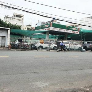 cho thuê mặt bằng 400m2 gần chợ bà chiểu bình thạnh, kinh doanh tự do