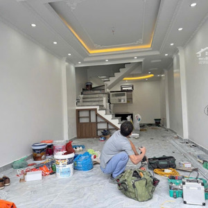 nhà 3 tầng độc lập có sân cổng tại thị trấn an dương
