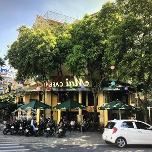 cho thuê nhà mặt phố ngã tư cổ bi 900m2, giá 120 triệu, mt 13m