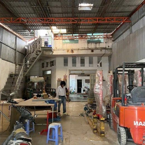 nhà xưởng 2 tầng mặt tiền đường thạnh lộc 15, phường tl, q12, dt 400m2 (15mx26m). đường 9m