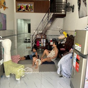 cho thuê nhà nguyên căn đường cống lở, tân bình, đoạn gần phan huy ích, 3pn giá 8tr/ tháng