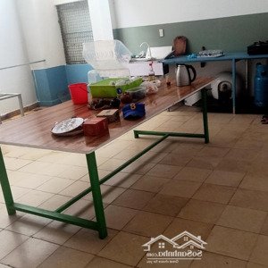 Cho Thuê Văn Phòng Làm Việc Diện Tích Hơn 200m2 Rộng Rãi Thoáng Mát
