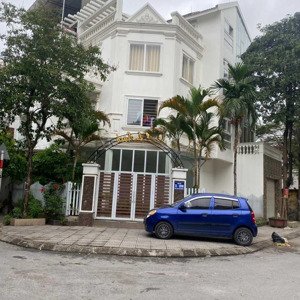 cần cho thuê nhà vườn tổng cục 5 tân triều, dt 130m x 5 tầng, lô góc. giá 25tr/th