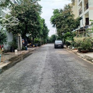 nhà thật giá tốt. bán khuôn đất mặt tiền đường 12m kdc thạnh mỹ lợi. dt 110m2. giá chỉ 115tr/m2