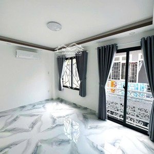 hoa sữa, ngay co.op mart phan xích long - xây mới hoàn toàn - 4 tầng đúc btct