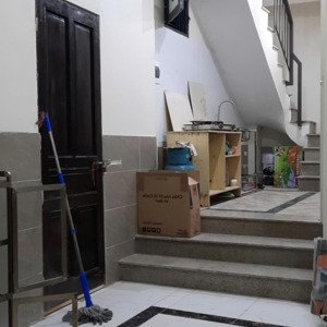 cho thuê phòng đường bưởi, ba đình. dt 35m2. giá 3 triệu/tháng