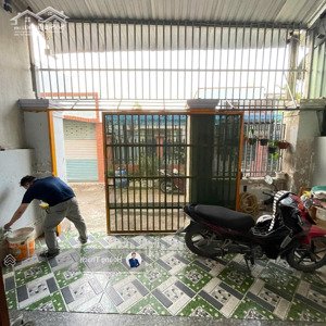 chủ cho thuê nhà gần ttyt dĩ an đường ô tô 75m2