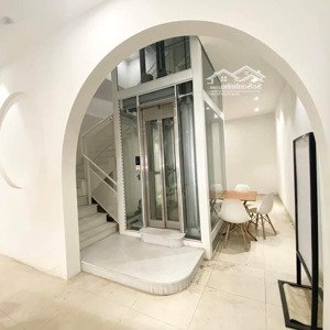 cho thuê nhà mặt phố nguyễn thái học, dt 80m2 x 5 tầng cực đẹp, thông sàn, thang máy, 45tr