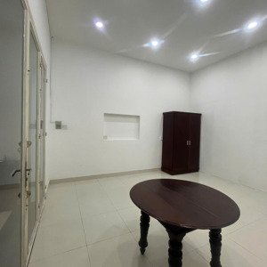 nhà nguyên căn cho thuê quận 8 - giá rẻ cuối nam