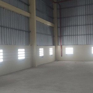 xưởng cho thuê tại kcn mỹ phước 2, bình dương. dt xưởng 1600m. giá 77k/m.