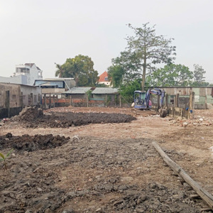 cho thuê mặt bằng làm bãi xe hoặc nhà xưởng