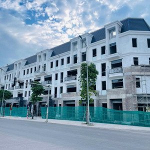 bán nhanh shophouse mặt đường dt293, mt rộng 7m, xây sẵn 5 tầng hoàn thiện ngoài.