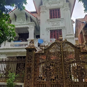 biệt thự siêu đẳng cấp tại trung tâm long biên diện tích: 200m giá bán: 38 tỷ đồng