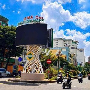 bán 1 lô đất duy nhất còn sót lại cung đường ẩm thực phan xích long sầm uất. 5.14x15m 65m2. xd cao