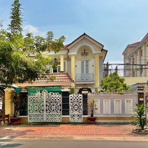 Biệt Thự Mặt Tiền Trần Hưng đạo, Trung Tâm Tp. Tây Ninh, Full Nội Thất Cao Cấp