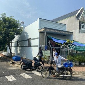 chính chủ cho thuê nhà tại t&t long hậu 5x20m, có 2pn. vị trí đẹp tiện kd buôn bán. giá chỉ 6tr/th