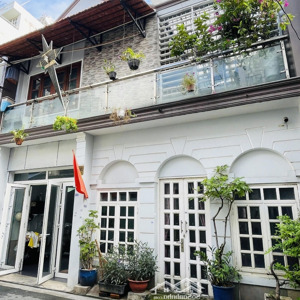 20triệu hẻm 7m tân hương, nhà đẹp 4pn gần chợ , ngang rộng 8m , nhà trống giao ngay
