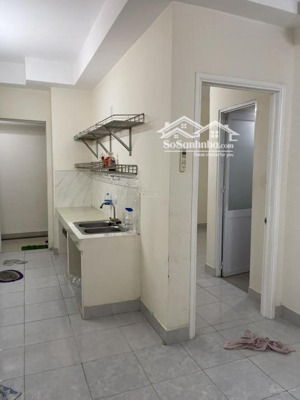 cho thuê căn hộ 2 pn , nhà trống, tại 35 hồ học lãm, bình tân. giá thuê chỉ 5tr/tháng