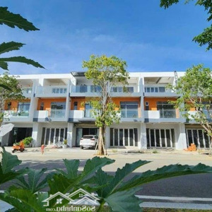 nhà thông 3tầng - mặt shophouse kinh doanh 18m - giá chỉ 5.6tỷ kđt the capella nha trang