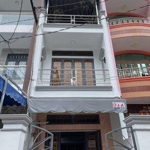 cho thuê nhà riêng 190 lò siêu, 25 triệu, 244m2, 4pn, 6wc, giá ưu đãi