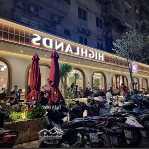 cho thuê nhà mặt phố khúc hạo - mặt tiền trải dài 20m. diện tích 150m. khu văn phòng cực kỳ cao cấp