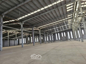 cho thuê kho xưởng kcn bình chánh, khuôn viên: 3.500m2, xây dựng: 2.300m2, pccc tự động